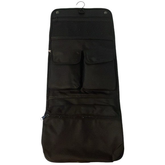 New G.H. Bass & Co. The Rugged And Ready Men’s  Hanging Toiletry No 2 Travel Kit - Picture 2 of 10